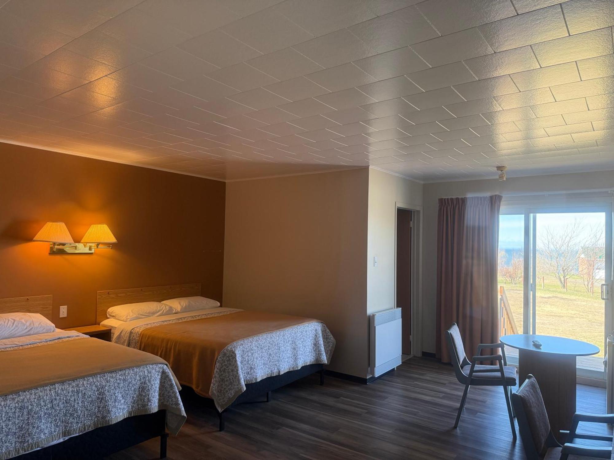 Le Campagnard Hotel Matane Ngoại thất bức ảnh