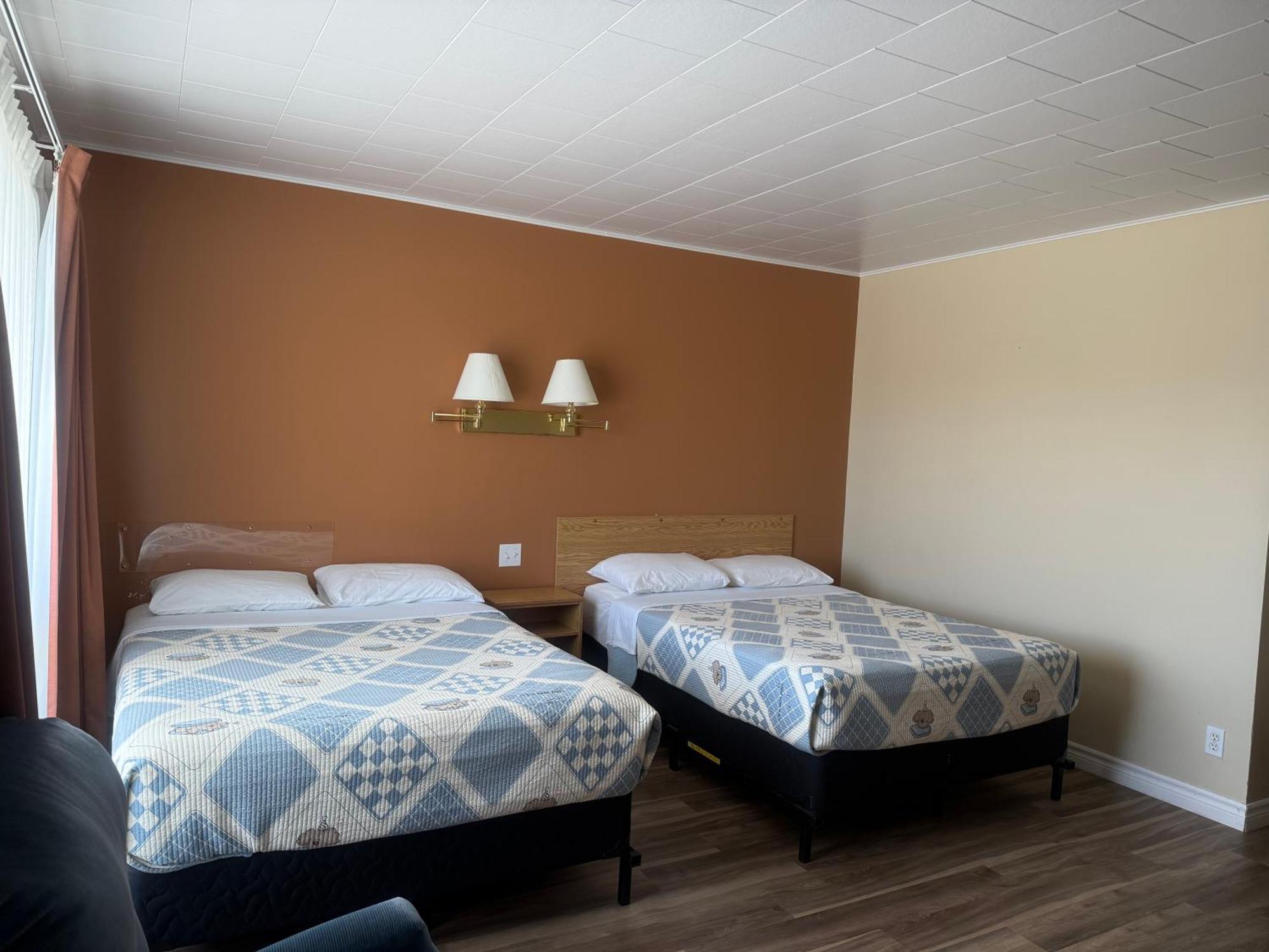 Le Campagnard Hotel Matane Ngoại thất bức ảnh